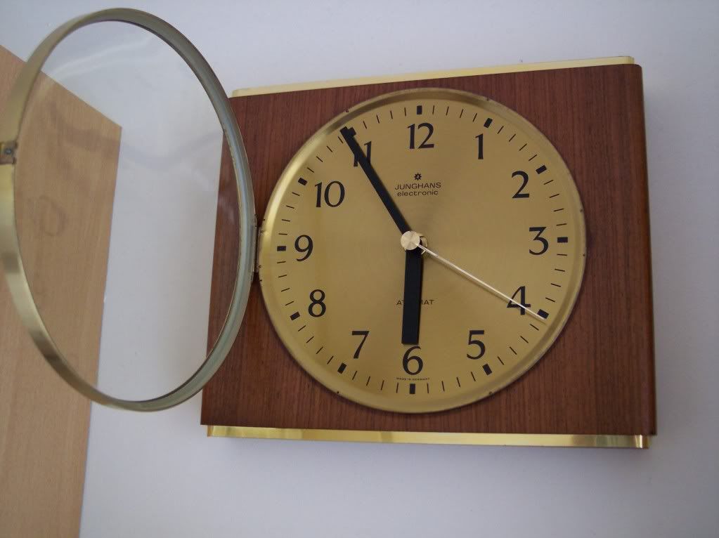 Junghans Electronic AtoMat Made In Germany. Electric & Electronic